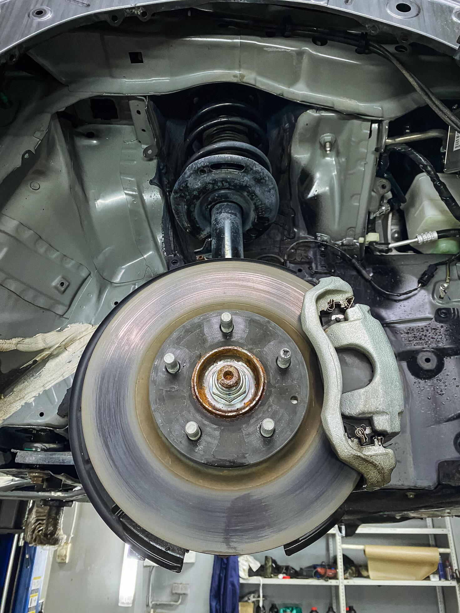 Willow Glen, CA — Audi Q5 Suspension Strut Noise and Repair Guide